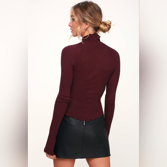 Free People Make It Easy Thermal Turtleneck Top XS Midnight Plum Lettuce Edge - Picture 2 of 12